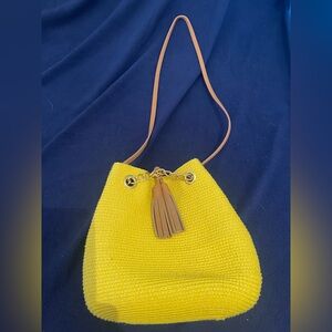 Sunny Yellow Straw-Style Bucket Crossbody with Tassel